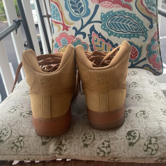 Nike Air Force One - Picture 5 of 7